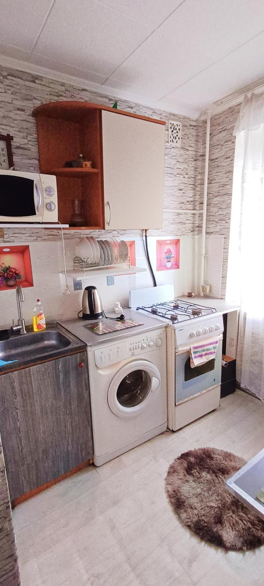 Apartment On Vadim Hetman Street 38 - Industrial Bridge Kiev Bagian luar foto